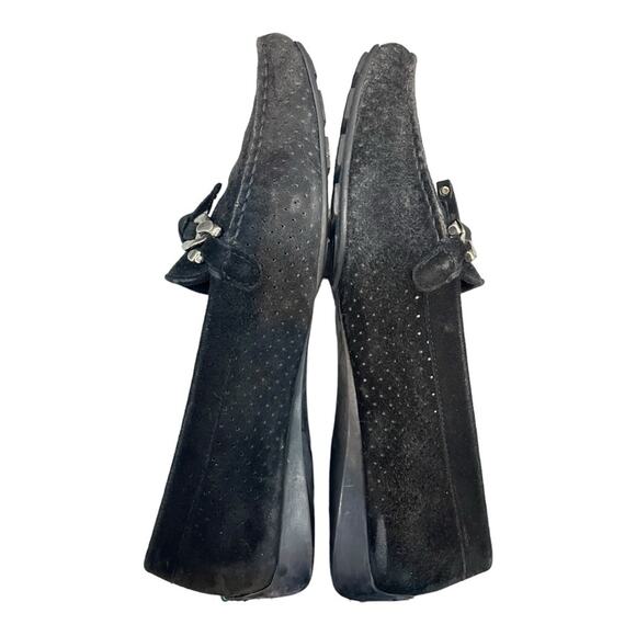 STUART WEITZMAN Loafers Women's 8.5 B Perforated Suede Chain Link - Picture 3 of 9